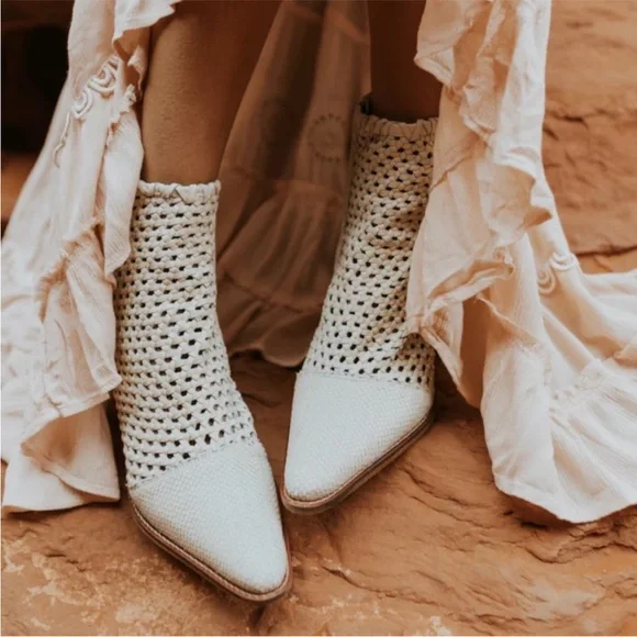 FREE PEOPLE In The Loop Woven Boots Size 37 - Picture 1 of 14